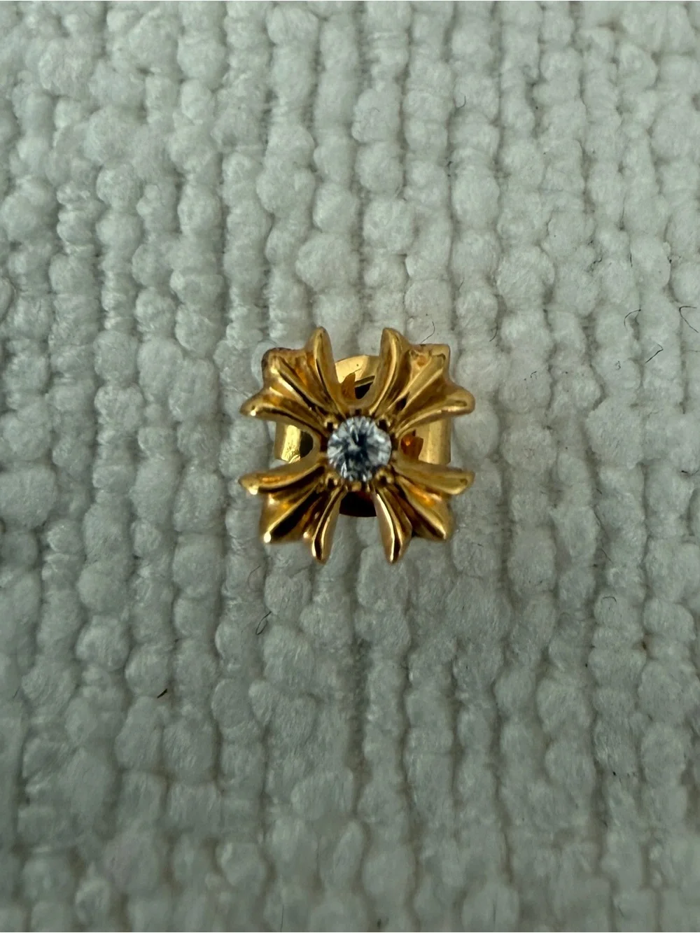 Chrome Hearts 22K Yellow Gold Tiny Plus Cross Earring Single Natural Diamond